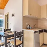 Apartamento 4 - 2 Bedrooms, Goro - Pool, Parking And Himarë