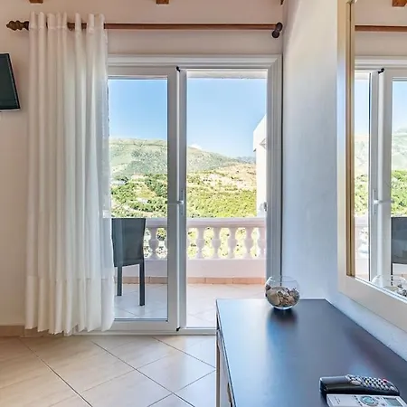 4 - 2 Bedrooms, Goro - Pool, Parking And Апартаменты Химара