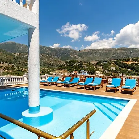 4 - 2 Bedrooms, Goro - Pool, Parking And