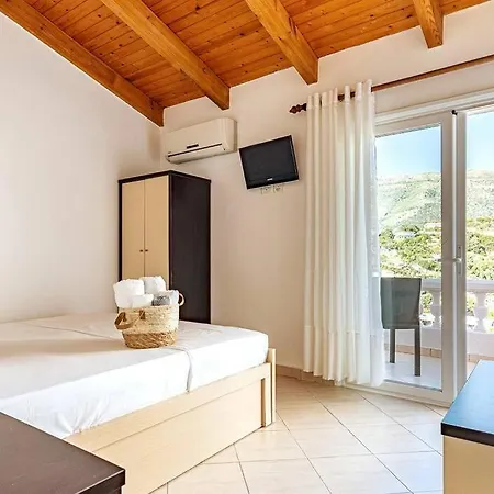 4 - 2 Bedrooms, Goro - Pool, Parking And Апартаменты Химара