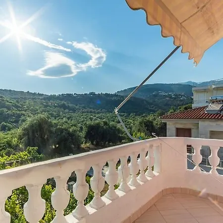 4 - 2 Bedrooms, Goro - Pool, Parking And *