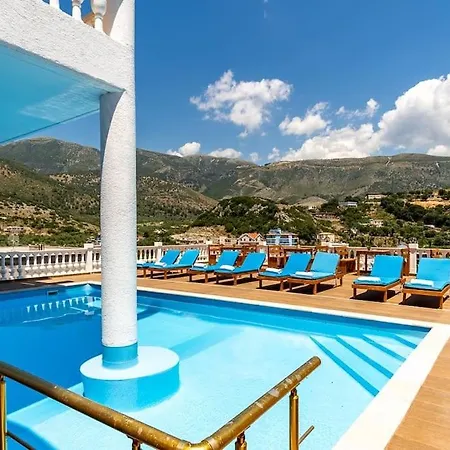 4 - 2 Bedrooms, Goro - Pool, Parking And Appartement