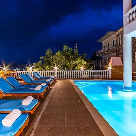 4 - 2 Bedrooms, Goro - Pool, Parking And *