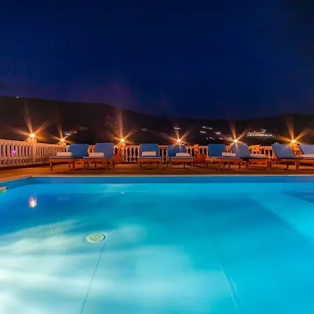 4 - 2 Bedrooms, Goro - Pool, Parking And * Himare