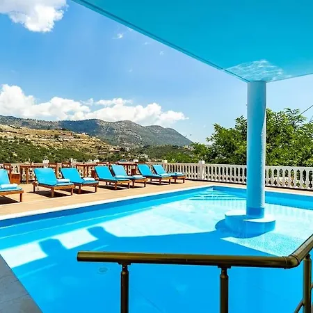 Apartment 4 - 2 Bedrooms, Goro - Pool, Parking And Himare