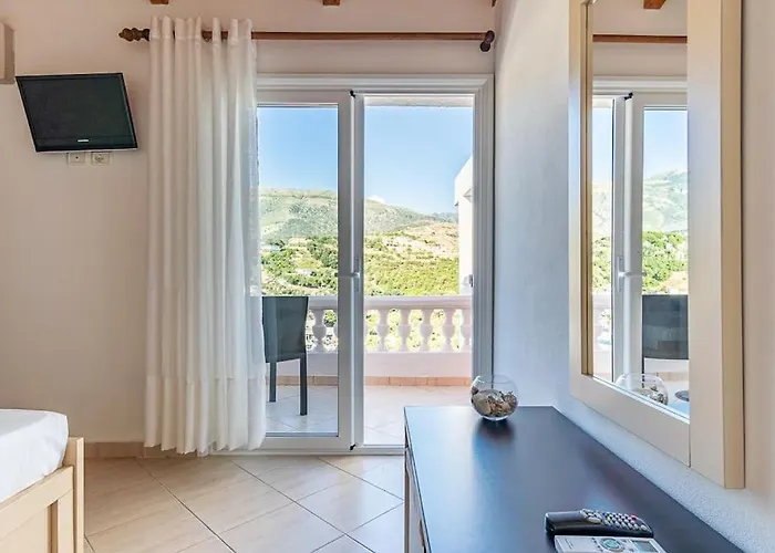 4 - 2 Bedrooms, Goro - Pool, Parking And Daire Himarë