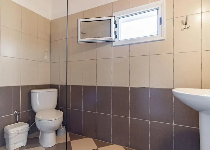 4 - 2 Bedrooms, Goro - Pool, Parking And Daire