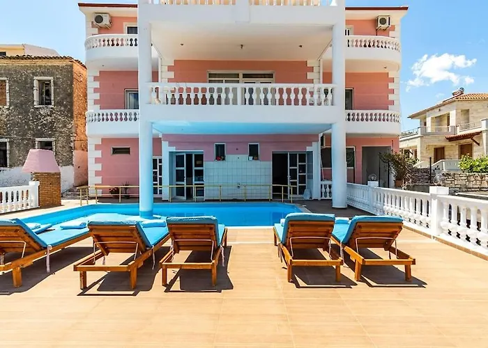 4 - 2 Bedrooms, Goro - Pool, Parking And Himarë