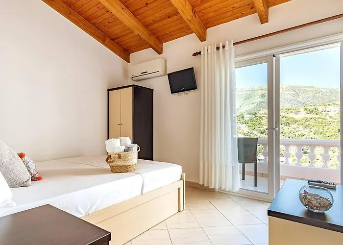 4 - 2 Bedrooms, Goro - Pool, Parking And Daire Himarë