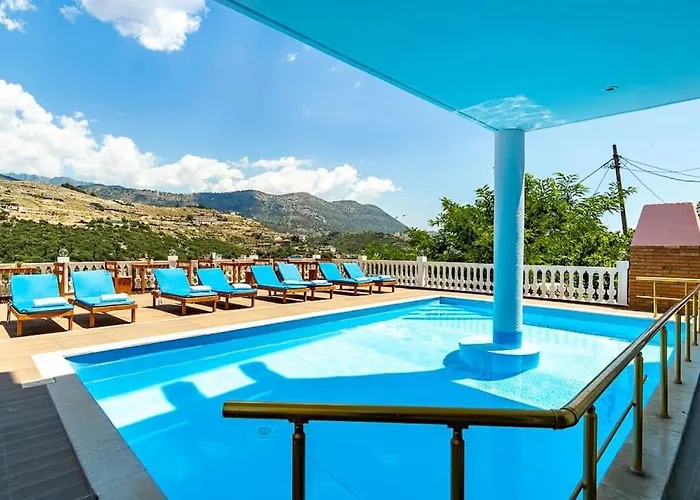 Daire 4 - 2 Bedrooms, Goro - Pool, Parking And Himarë